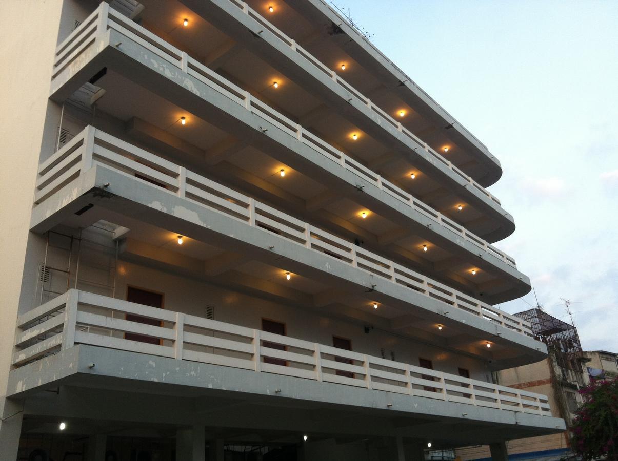 Sakol Hotel 나콘라차시마 외부 사진